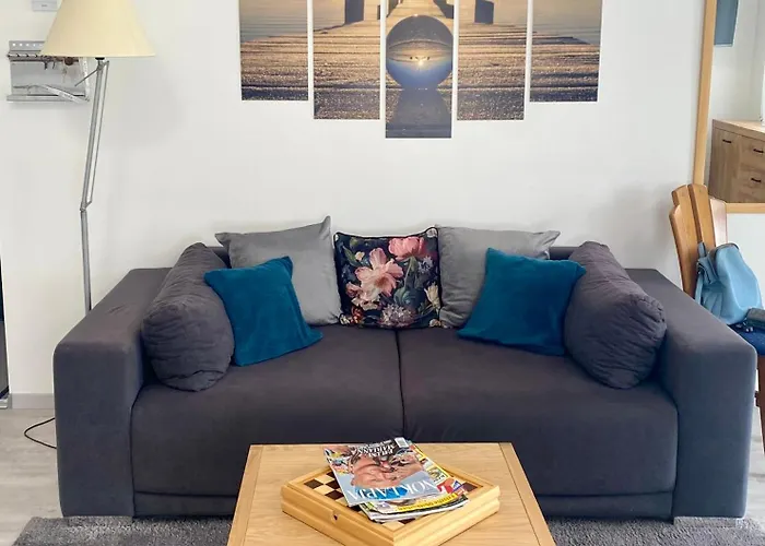 Johanna Balatoni Haz Balatonfenyves